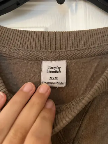 TJ Maxx  Crewneck Sweatshirt - Image 2