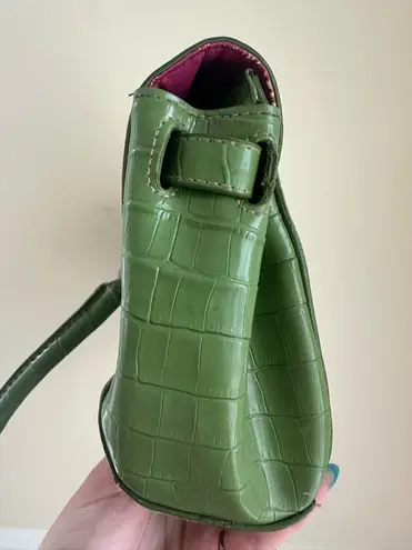 Green alligator print leather shoulder bag and matching wallet
