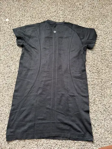 Lululemon Swiftly Tech Short Sleeve