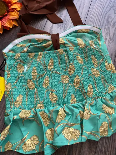 Daisy NWT UNIQUE VINTAGE X Smiley Green Peplum Halter Top LARGE