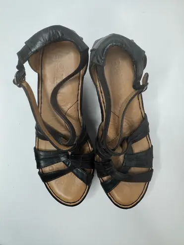 Born Shoes Born Wedge Platform Sandals Size 9 /40.5