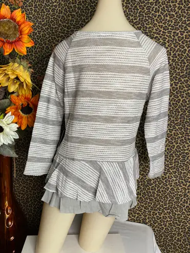 Doe & Rae ✅3/$30✅ NWT  Grey/White Striped Ruffle BabyDoll Top | SMALL |