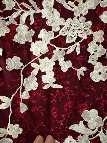 Hebeos Burgundy And White Flower Prom Dress