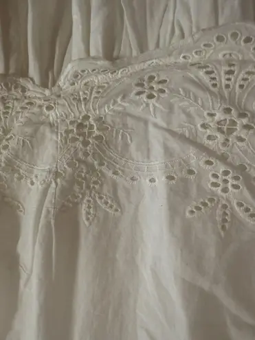 Fun & Flirt Women’s White Eyelet Dress Sz XS. 7032