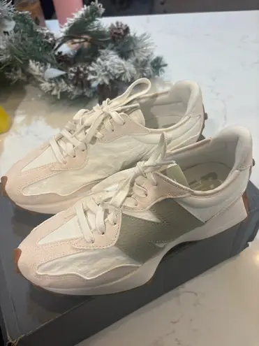 New Balance  327 Sneakers Women’s - Image 3