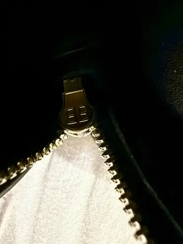 Balenciaga Everyday Black Leather Crossbody Bag Handbag Dust Bag MSRP $1250