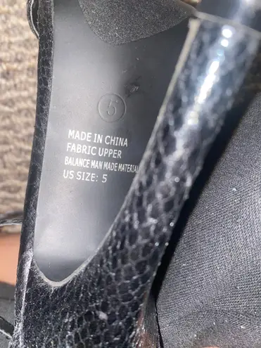 Cathy Jean Black Heels