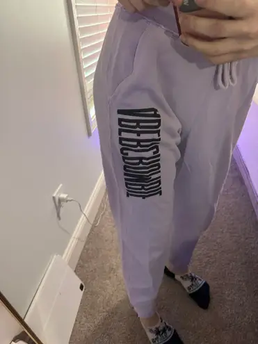 Abercrombie & Fitch  Sweats - Image 2