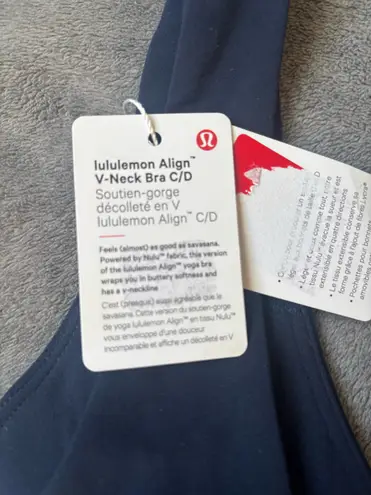 Lululemon  Align V-Neck Bra *Light Support, C/D Cup True Navy Size 8 - Image 7