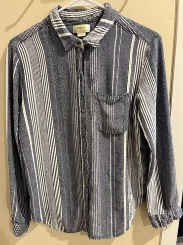 Maeve Anthropologie Size Large Chatham Chambray Blue & White Button Front Shirt