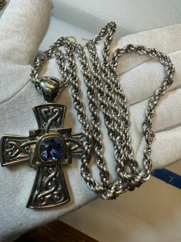 Twisted Chain Cross Pendant Necklace 30” Long Silver
