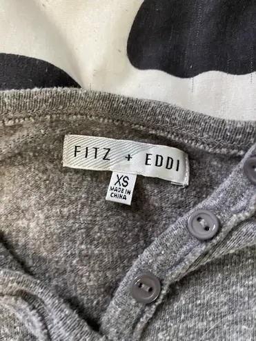 Fitz + Eddi Gray Cropped 1/4 Buttoned Up Tee