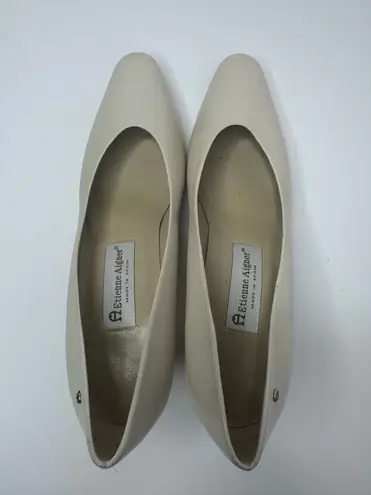 Etienne Aigner 'Taylor' Beige Heels Size 9.5M