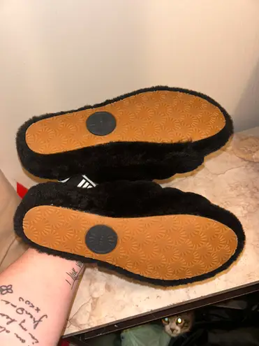 UGG Slip on