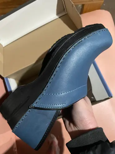 Dansko Professional Latigo Color Sky Clog Size 39