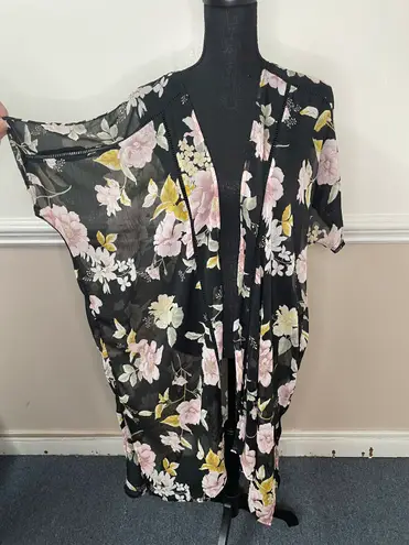 Band of Gypsies Floral Black Kimono Size X-Small