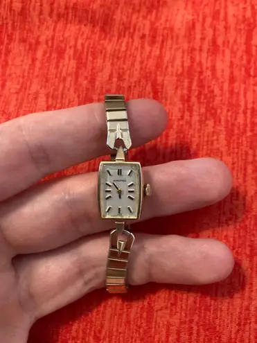 Longines Woman’s vintage 10kt gold filled Swiss made  wrist watch !