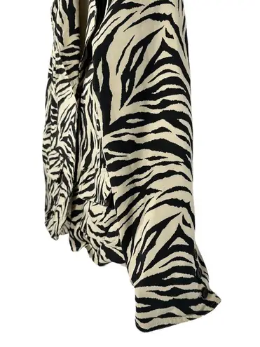 Anne Carson Women's | | Beige Zebra Print Blazer - Large