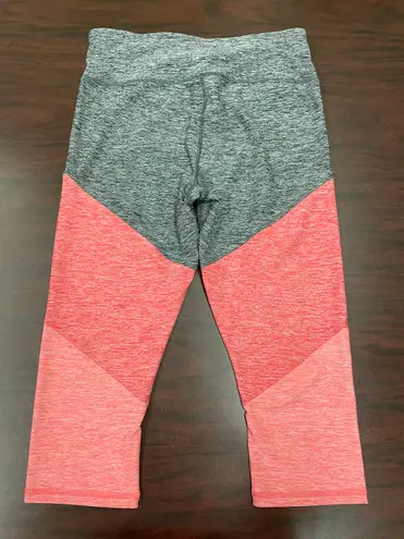 Athletic Works Color Block Capris Leggings