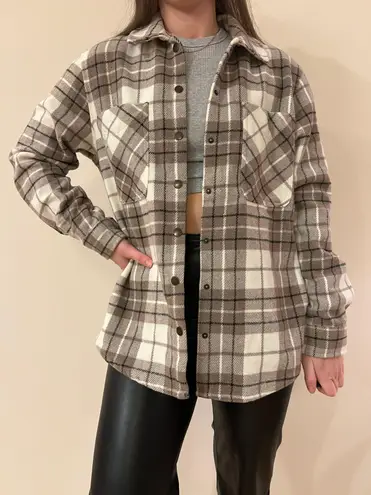 Como vintage Tan/Taupe and White Plaid  Flannel Jacket