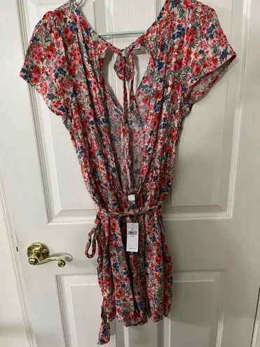 American Eagle Outfitters Floral Romper NWT Medium