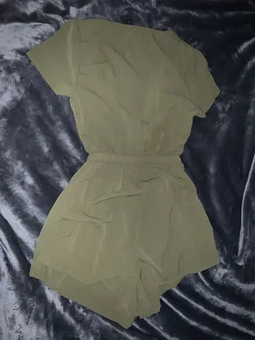 Princess Polly Pure Rhythm Playsuit Romper in Khaki Green Size 4