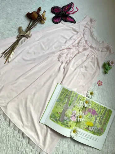 Vintage shadow line floral lace light pink dainty nightgown dress Size M