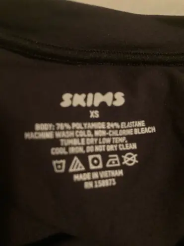 SKIMS Fits Everybody Long Sleeve Bodysuit XS