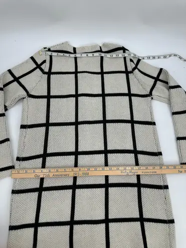 Escio Cardigan Sweater Womens M Toggle Button Windowpane Plaid Ivory Black NEW Multiple Size M