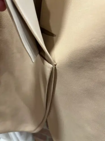 Korean Women’s Tailored Time Post Modern Blazer Tan Size 4