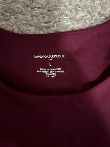 Banana Republic Cropped Athletic Tank