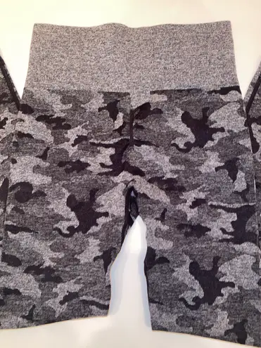 Gym flex Butt Crotch Lift Camo Leggings Black