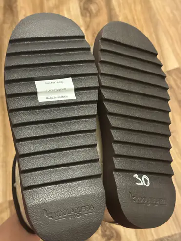 Koolaburra by Ugg New Cream and Brown Winter Boots