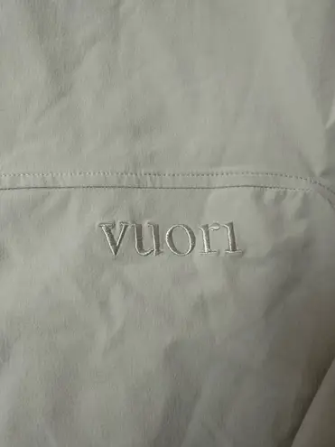 Vuori Sky Puffer Jacket Size Large NWT in Milkweed