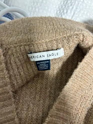 American Eagle Outfitters Sweater