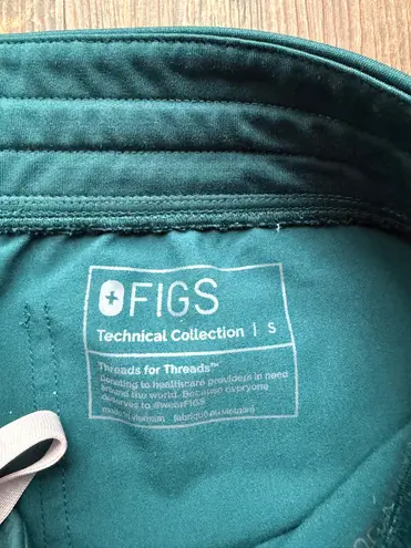 FIGS Women’s  Teal Zamora Jogger Scrub Pants - Size S
