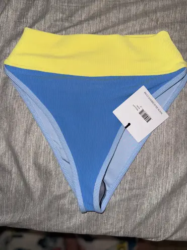 Beach Riot 💙💛 Bikini Set- NWT- Size Medium💛💙