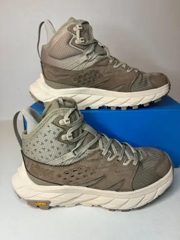 Hoka Women’s Anacapa Breeze Mid Dune / Oxford Tan casual classic outdoor hiking