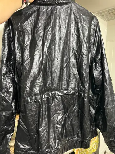 Lululemon NWT  The Stellar Rain Jacket Size Xl