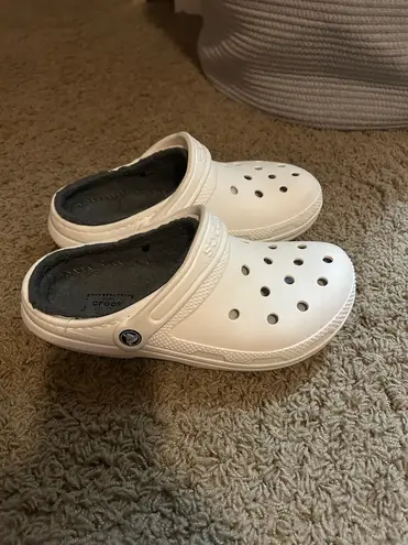 Crocs White Fuzzy  thumbnail 2