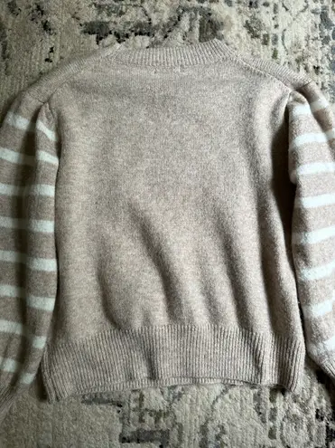 Vestique Sweater