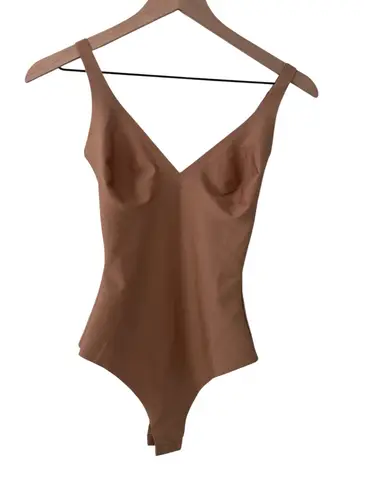 SKIMS Body Unlined Plunge Thong Bodysuit Sienna Medium NWT