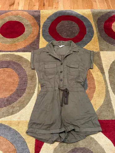 Sun & Shadow  Olive Green Romper Jumpsuit Short Sleeve 100% Cotton Size Small - Image 1