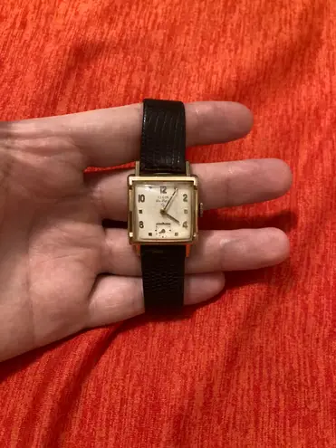 GF Woman’s vintage 1949 10kt  Elgin American wrist watch!