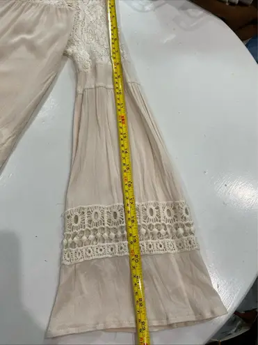 Coco + Jaimeson Cream Lace Crochet Top Size Small Boho Tan