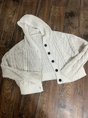 American Eagle Cream Cardigan 