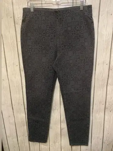Soft Surroundings Ultimate Denim Pull On Skinny Jeans Medium in Black Tile.