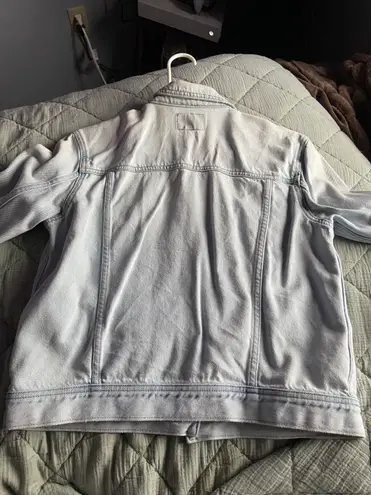 American Eagle Light Wash Jean Jacket