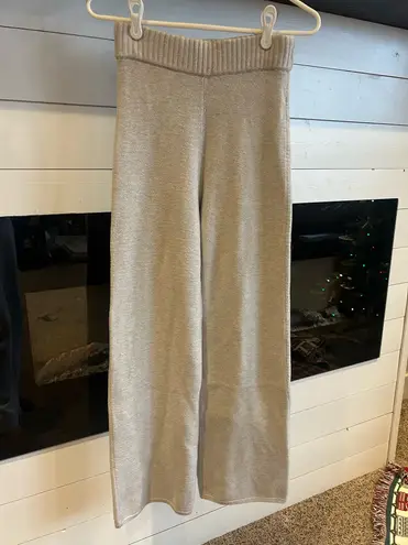 Gilly Hicks  Women’s Sweater-Knit Straight Pants