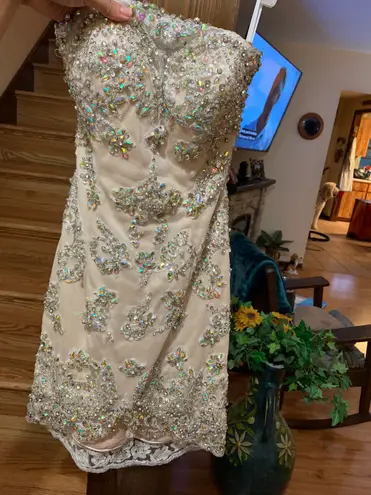 Beaded Lace Bodycon Strapless Dress with Train Tan Size 0